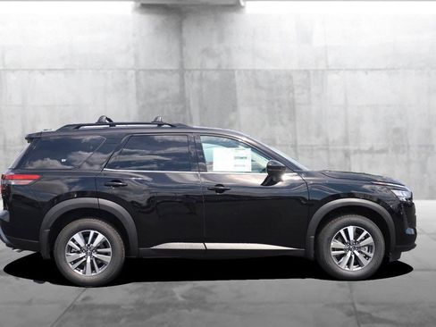 New 2026 Nissan Pathfinder SL AWD/4WD image 5