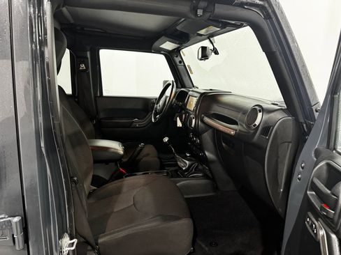 Used 2017 Jeep Wrangler Unlimited Sport w/ Quick Order Package 23S image 17