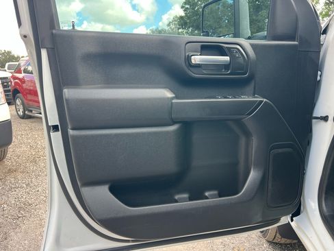 Used 2024 Chevrolet Silverado 2500 W/T w/ WT Convenience Package image 11