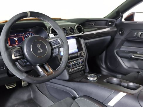 Used 2020 Ford Mustang Shelby GT500 w/ Technology Package RWD image 3