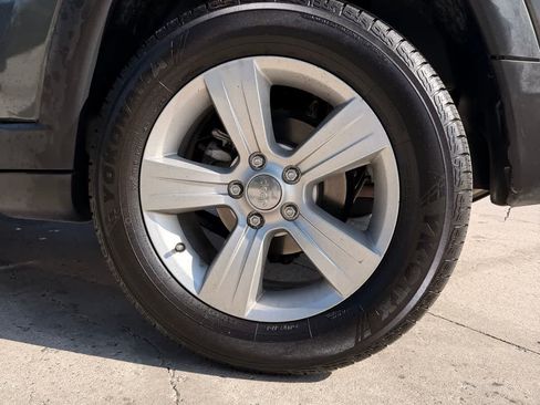 Used 2019 Jeep Compass Sport FWD image 21