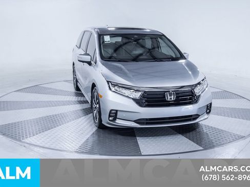 Used 2024 Honda Odyssey Touring image 15