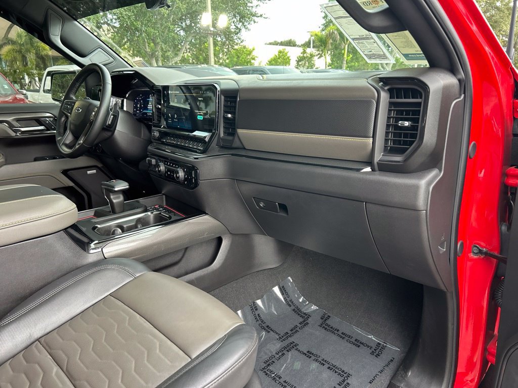Used 2024 Chevrolet Silverado 1500 ZR2 w/ Technology Package AWD/4WD image 43