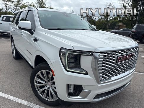Used 2022 GMC Yukon Denali image 1