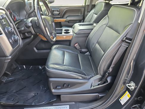 Used 2018 Chevrolet Silverado 1500 High Country AWD/4WD image 9