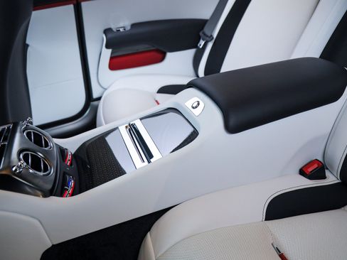 Used 2021 Rolls-Royce Wraith RWD image 39