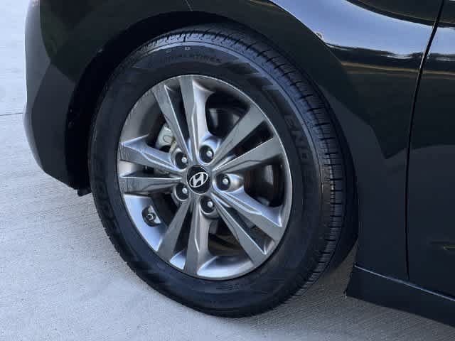 Used 2018 Hyundai Elantra SEL FWD image 9