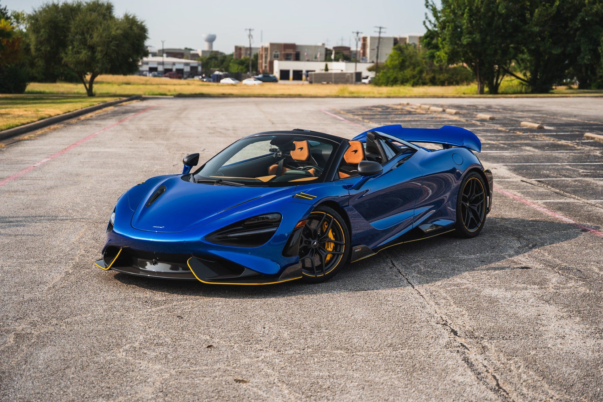 Used 2022 McLaren 765LT RWD image 5