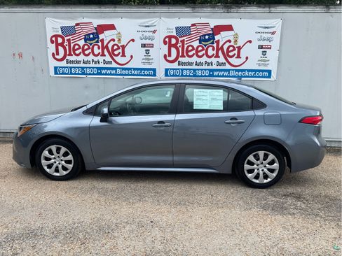Used 2024 Toyota Corolla LE FWD image 7