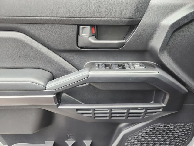 Certified 2025 Toyota 4Runner SR5 AWD/4WD image 21