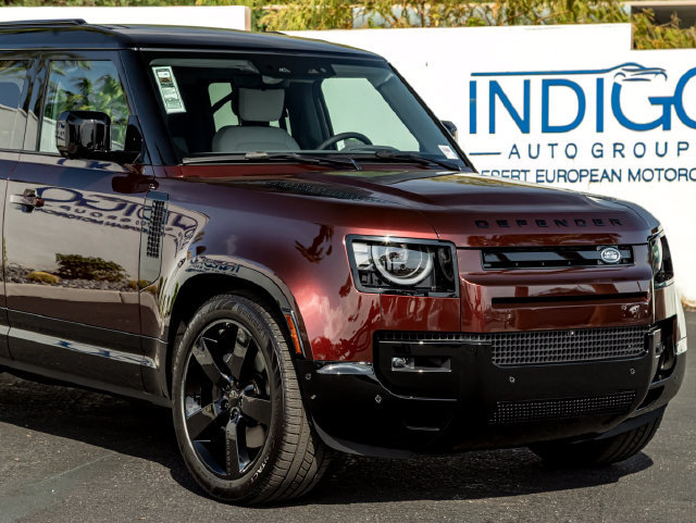 New 2026 Land Rover Defender 130 X-Dynamic SE AWD/4WD image 5