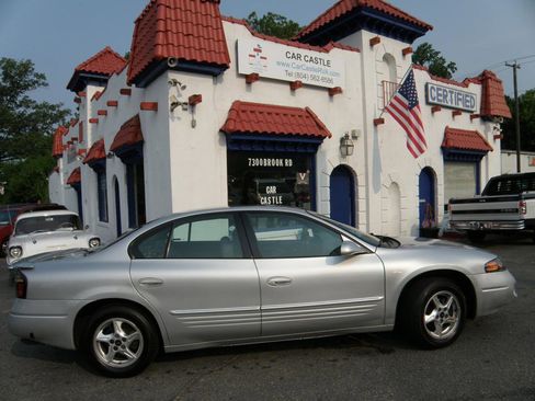 Used 2002 Pontiac Bonneville SE w/ 1SC Opt Pkg image 3