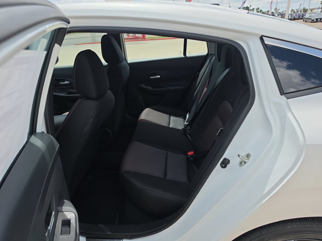 New 2027 Nissan Sentra SR w/ Floor Mat Package FWD image 25