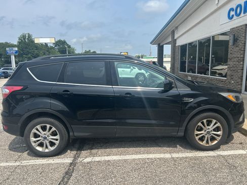 Used 2018 Ford Escape SE AWD/4WD image 6