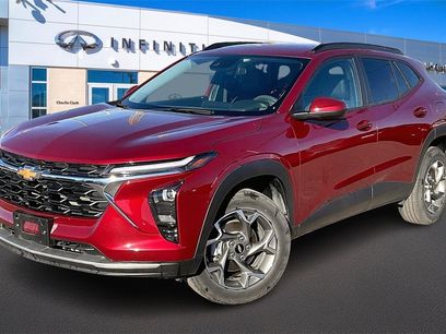 Used 2025 Chevrolet Trax LT