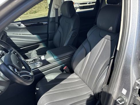 Used 2025 Genesis GV80 2.5T Standard AWD/4WD image 23