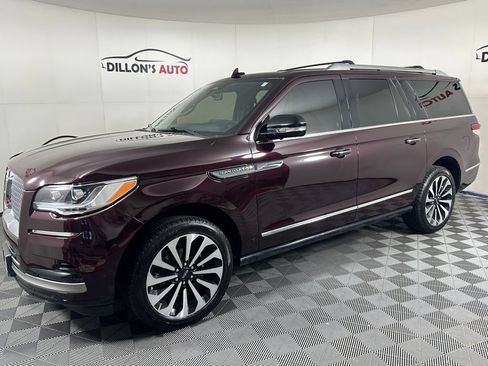 Used 2024 Lincoln Navigator L Reserve AWD/4WD image 2