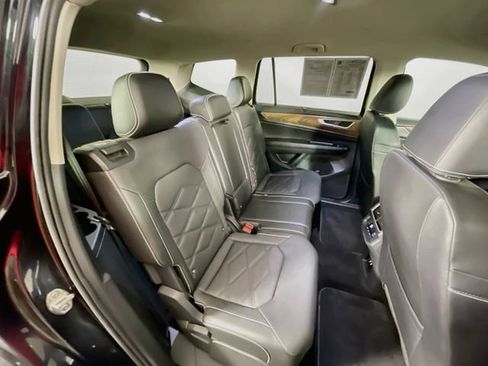 Used 2024 Volkswagen Atlas SE w/ Black Wheel Package AWD/4WD image 27