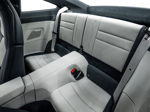 Certified 2025 Porsche 911 Carrera image 23