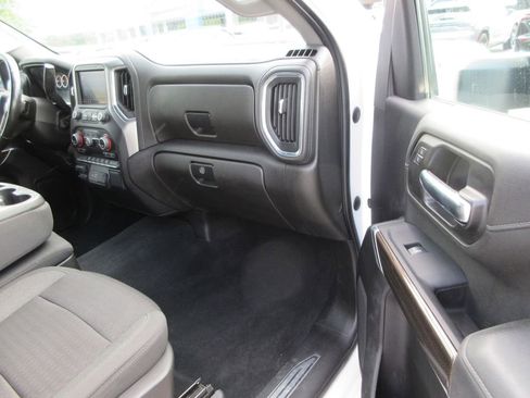 Certified 2022 Chevrolet Silverado 2500 LT w/ Convenience Package AWD/4WD image 22