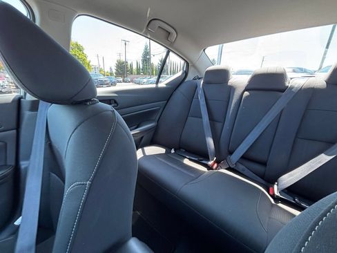 Used 2025 Nissan Altima 2.5 SV FWD image 39
