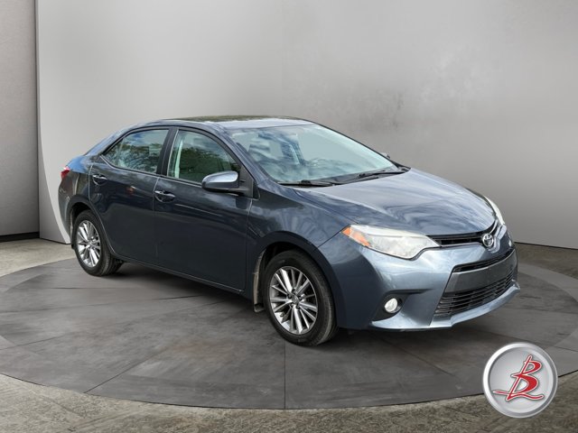 Used 2015 Toyota Corolla LE FWD image 1