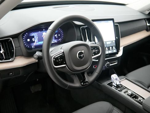New 2026 Volvo XC90 B6 Plus AWD/4WD image 13
