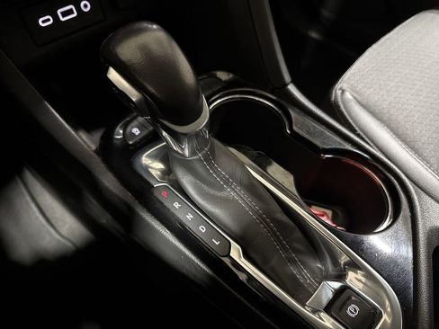 Used 2022 Buick Encore GX Preferred w/ Cold Weather Comfort Package image 17