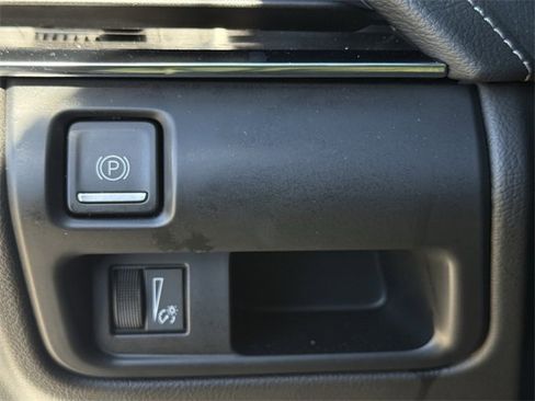 Certified 2023 Cadillac CT5 Luxury w/ Sun And Sound Package image 24