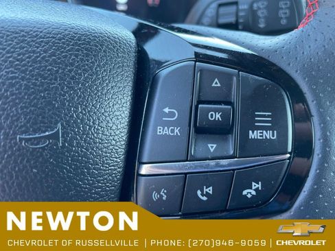 Used 2025 Ford Explorer ST-Line w/ ST-Line Street Pack AWD/4WD image 16