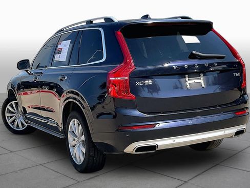 Used 2016 Volvo XC90 T6 Momentum w/ Convenience Package AWD/4WD image 12