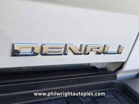Used 2019 GMC Sierra 3500 Denali w/ Duramax Plus Package image 17