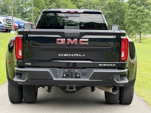 Used 2020 GMC Sierra 3500 Denali w/ Denali Ultimate Package AWD/4WD image 3
