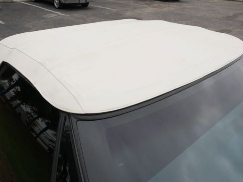 Used 1990 Buick Reatta Convertible image 30