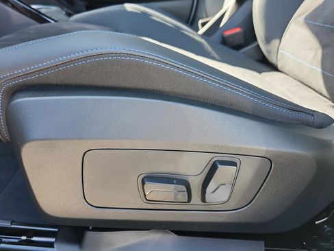 New 2026 BMW X2 xDrive28i w/ Technology Package image 33