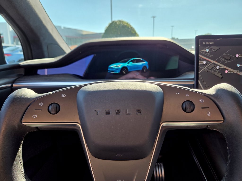 Used 2022 Tesla Model X AWD/4WD image 25