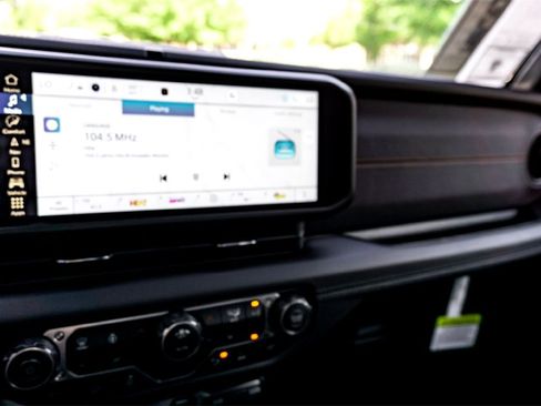 New 2025 Jeep Gladiator Mojave w/ Dual Top Group image 16