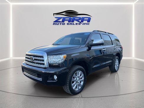 Used 2017 Toyota Sequoia Platinum AWD/4WD image 3