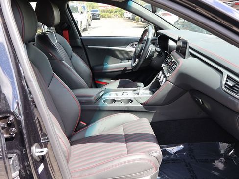 Used 2023 Genesis G70 2.0T w/ Sport Prestige Package image 31