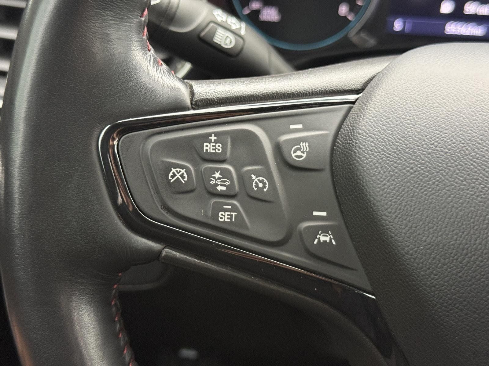 Used 2022 Chevrolet Equinox RS w/ Infotainment Package AWD/4WD image 32