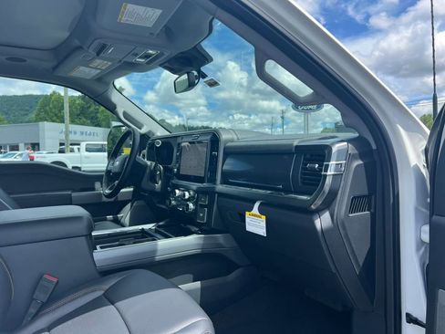 New 2025 Ford F350 Lariat w/ Lariat Ultimate Package image 12