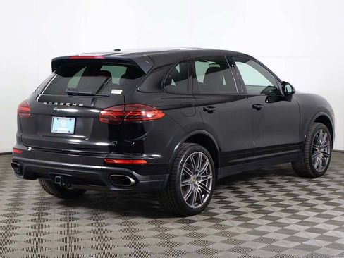 Used 2017 Porsche Cayenne AWD/4WD image 11