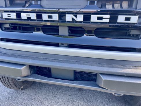 Used 2024 Ford Bronco Outer Banks AWD/4WD image 32