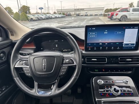 Used 2022 Lincoln Nautilus Reserve w/ Equipment Group 201A image 18