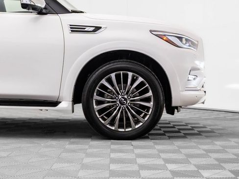 Used 2021 INFINITI QX80 Sensory w/ All-Season Package image 30
