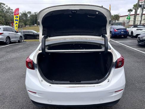 Used 2017 MAZDA MAZDA3 Touring FWD image 17
