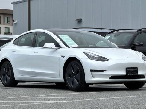 Used 2020 Tesla Model 3 Standard Range RWD image 6