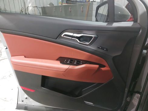 Used 2024 Kia Sportage SX AWD/4WD image 28