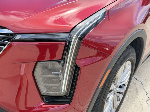 Certified 2024 Cadillac XT4 Premium Luxury w/ Active Safety Package FWD image 8