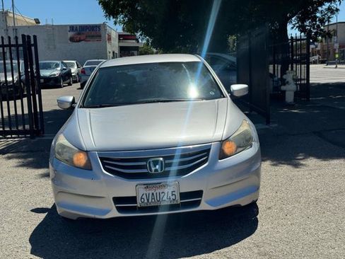 Used 2012 Honda Accord LX image 2